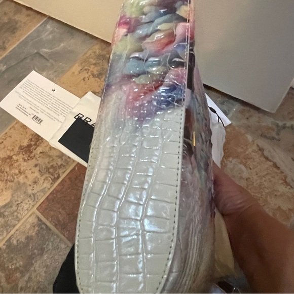 🌈NWT!!! RARE FIND!! Brahmin SOLD OUT Prism Ombré Katie Crossbody - Picture 9 of 16